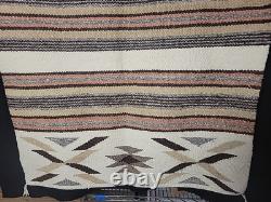 ANTIQUE VINTAGE AUTHENTIC NAVAJO NATIVE AMERICAN INDIAN RUG BLANKET SADDLE 34x60