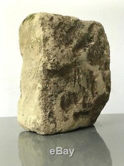 ANTIQUE/VINTAGE INDIAN SANDSTONE NICHE FOR WALL MOUNTED OIL OR GHEE LAMP. 19th c