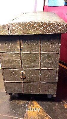 Antique Vintage Chest Storage Box Coffer Large Indian Wooden H43cm L41 Brass 7kg