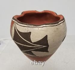 Antique Vintage SouthWestern Native American Indian Pueblo Pot Painted