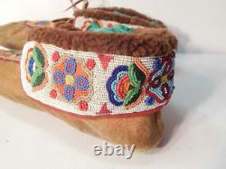 Moccasins Antique Vintage E Cree Indian Canadian American Indian Center Seam