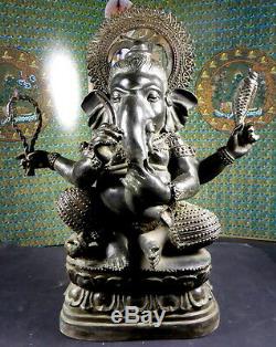 OLD VINTAGE LARGE GANESH GANESHA BRONZE STATUE. 15 inches tall