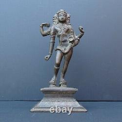 Old copper alloy statue Avatar Hindu God Shiva Nataraja Natarajan