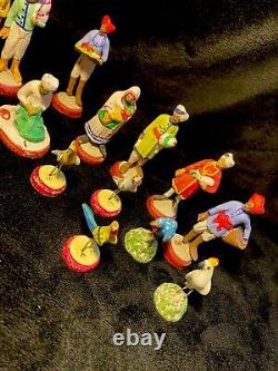 VINTAGE INDIAN FOLK ART CLAY / PLASTER TOY FIGURES SET OF 10 FIGURES and 9 BIRDS