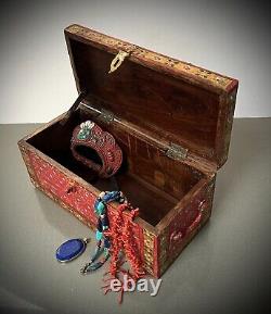 VINTAGE INDIAN JEWELLERY VALUABLES BOX BIKANER PAINTING SCHOOL RAJASTHAN 20th c