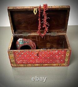 VINTAGE INDIAN JEWELLERY VALUABLES BOX BIKANER PAINTING SCHOOL RAJASTHAN 20th c