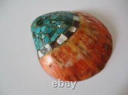 Vintage Antique Large Santa Domingo Stone Inlay Shell 3.5 Inch Older Indian Art