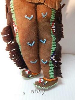 Vintage Antique Teton Sioux Indian Beaded Hide Doll Lots Of Detail
