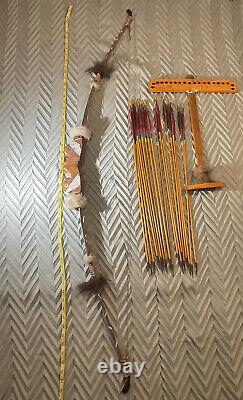 Vintage Archery Native Long Bow Wooden Carved Hand INDIA Art With 18 Arrows