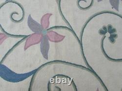 Vintage Hand Made Indian Kashmir Wool White Pink Hooked Stitchwork 420x292cm