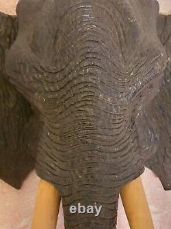 Amazing Vintage Grande Main Sculptée Mur De Tête D’éléphant En Bois Suspendu