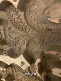 Ancien Moule En Bois Sculpté Indien Transformé En Un Affichage Intérieur Décoratif