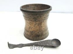 Ancien Vintage Bronze Eau Sainte Pooja Theertham Cup & Spoon Hindu Collectionnable