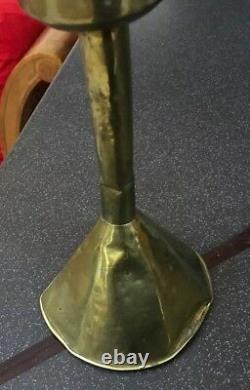 Ancien Vintage Religieux Quirky Indien Arabe Brass Support De Lampe D'huile Stand
