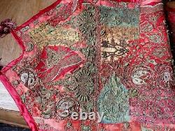 Ancien patchwork de broderie Zardozi en textile de soie antique, chemin de table