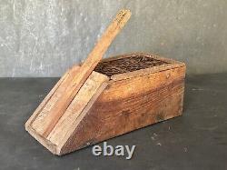 Ancienne cage à souris / rat en bois massif et fer forgé unique et faite à la main
