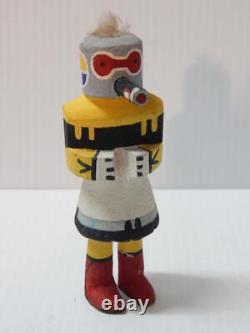 Ancienne figurine Hopi Pueblo indienne au bras raide, taille 4 1/8 pouces