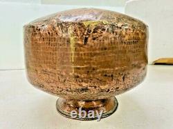 Ancienne poterie de stockage d'eau en cuivre martelé, de grande taille, vintage et rare, avec une riche patine, objet de collection