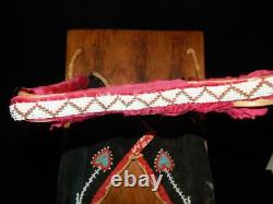 Anciennes Chippewa Ojibwa Indiens Des Régions Boisées Perlée Cradleboard