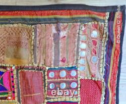 Anciennes broderies Banjara patchwork textile murale miroir en coquillage Inde vtg