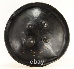 Antique 18e siècle Inde moghole Dhal Bouclier de combat rond en cuir et en fer