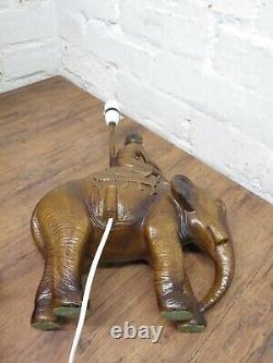 Antique / Poterie Vintage / Garçon Indien En Céramique Sur Elephant Lamp Reg No 96914