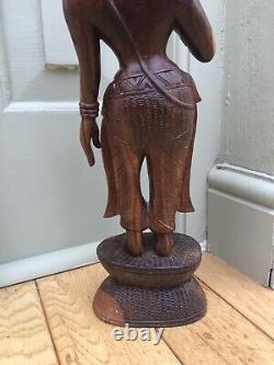 Antique Vintage Wooden Hand Carved Hindu Goddess Parvati translates to 'Déesse hindoue Parvati en bois sculpté à la main, d'époque antique et vintage.'