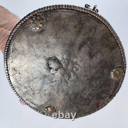 Boîte de rangement circulaire en cuivre étamé indien vintage de 14,3 cm de diamètre