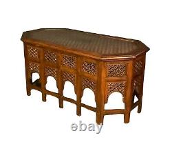 Bonne Taille Vintage Table Basse Indienne Du Xxe Siècle