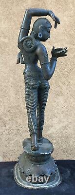 Bronze Indien De Cru D’une Femme De Danse