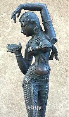 Bronze Indien De Cru D’une Femme De Danse