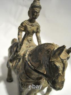Cheval guerrier hindou Khandoba avec guide en bronze antique vintage.