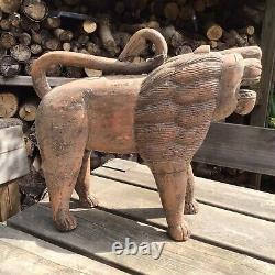 Grand Vieux Vieux Indien Asiatique Sculpté Bois Dur Naïf Lion Figure 15.75 Tall Af