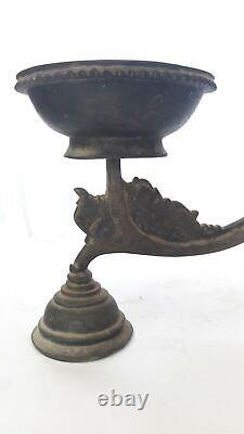 Lampe à huile antique vintage en laiton de temple hindou en bronze pour Pooja Arathi Diya indien B40