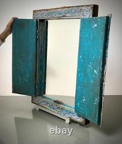Miroir De Fenêtre Vintage Indien D'antique. Faded Turquoise, Lilac Et Jaune