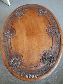 Nice Vintage Anglo/indien Main Sculptée, Table De Table Latérale En Bois / Table De Café