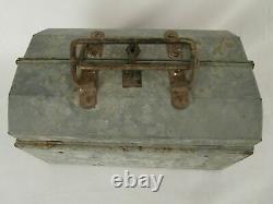 Old Antique Vintage Unique Polding Tin Barber Tools Carry Travel Box 01