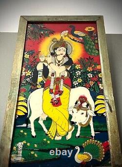 PEINTURE VINTAGE INDIENNE SUR VERRE RÉVERSIBLE KRISHNA VACHE SACRÉE SCÈNE PASTORALE 20e siècle