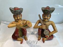Paire Antique Vintage Peint À La Main Et Sculptées Figures Musicien Rajasthan 33cm