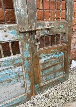 Paire De Grills De Bois Et De Métal Originaux Anciens Rustic Indian Jali Doors