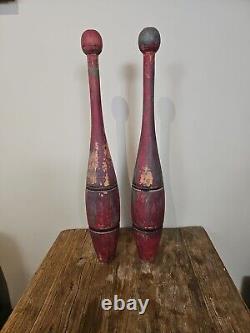 Paire d'antiques vintage (2) (17 pouces) 1 LB Club indien en bois, quille de jonglerie