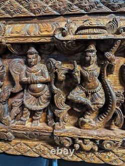 Panneau mural décoratif en bois sculpté à la main vintage indien