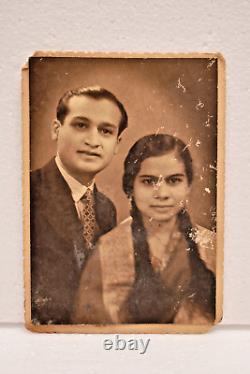 Photographie Vintage Indienne Portrait de Couple Formelle Antique Collection Circa 1940