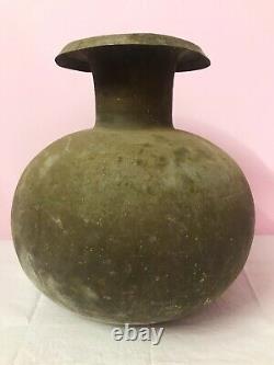 Pot en laiton tribal indien ancien rare de forme vintage antique pour la décoration de la maison C20