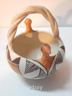 Poterie ancienne vintage Acoma Indian Poterie Figural Bird Basket Pot joliment dimensionnée à expédier