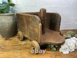 Rare Vintage Antique Colonial Indian Hardwood Childrens Toy Pull Along Cart<br/><br/>Translate in French: Rare chariot à tirer pour jouets d'enfants en bois dur colonial indien antique de collection rare