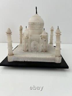 Sculpture en albâtre vintage / Maquette du Taj Mahal 16cm de haut sur une base de 17cm