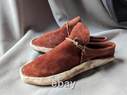 Souliers MOCCASINS antiques FAITS MAIN rustiques TAILLE 9 vintage POSTE DE COMMERCE indien