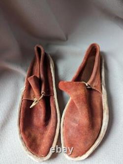 Souliers MOCCASINS antiques FAITS MAIN rustiques TAILLE 9 vintage POSTE DE COMMERCE indien