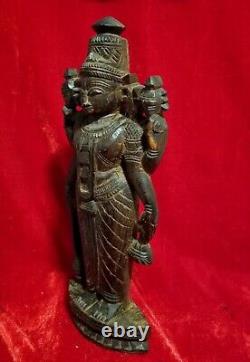 Statue antique en bois de rose sculptée à la main de la divinité hindoue Vishnu des années 1900
